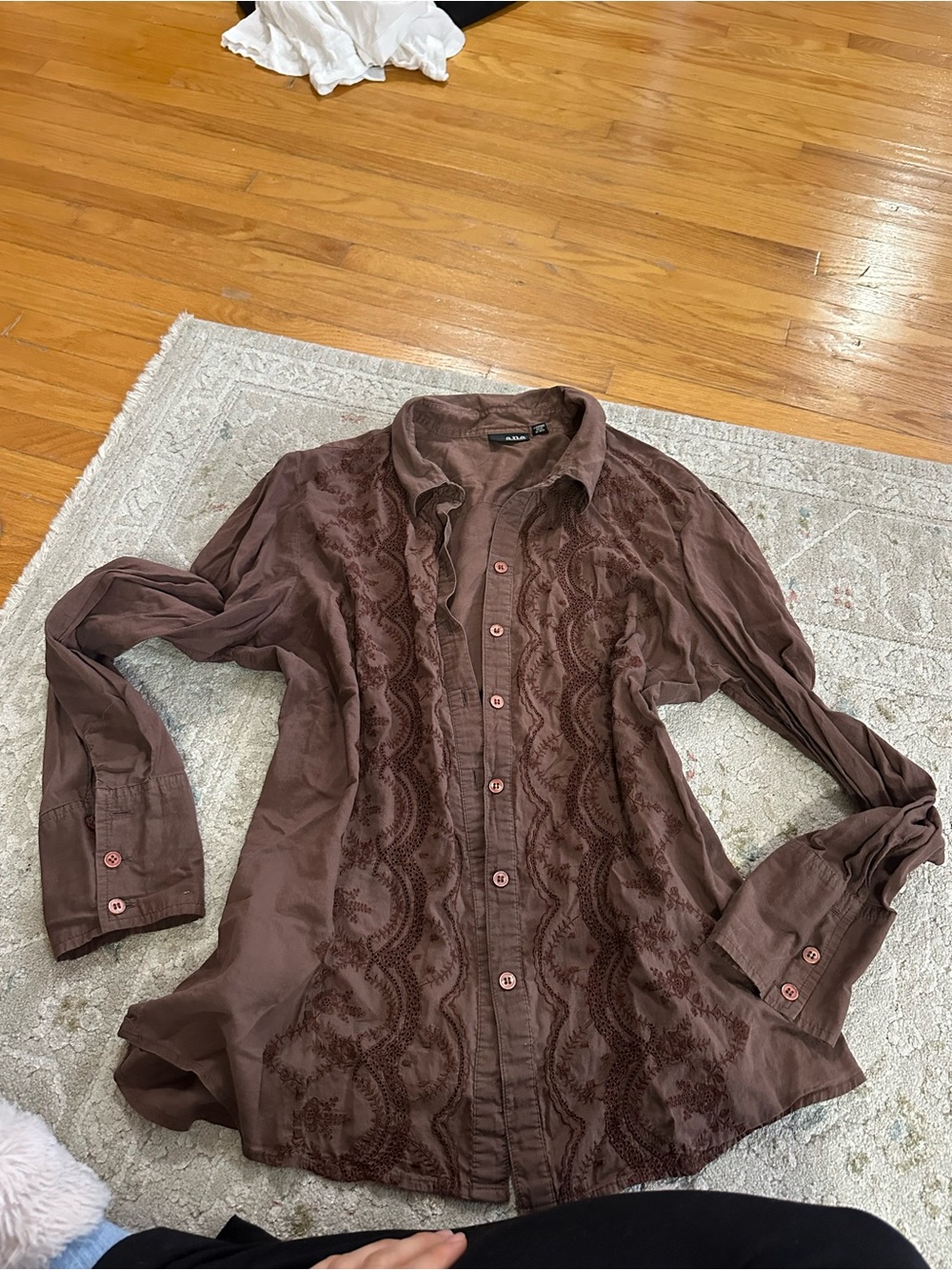 Vintage ana Paisley Button Down in Brown